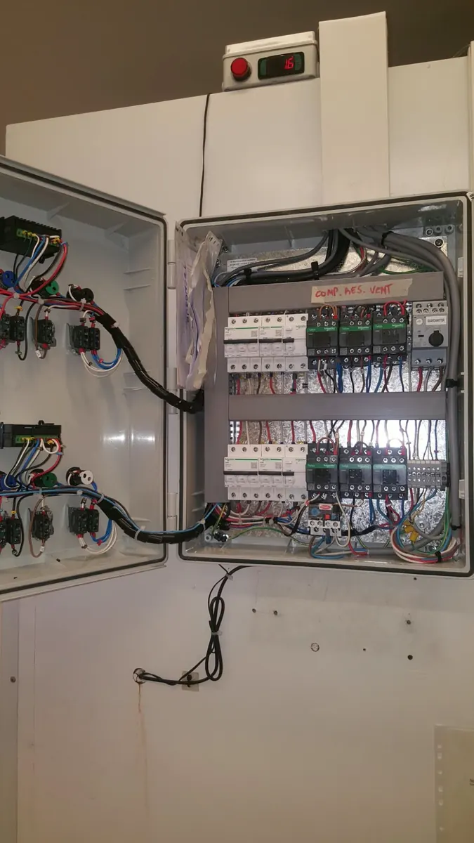 Tablero de una cámara de frío